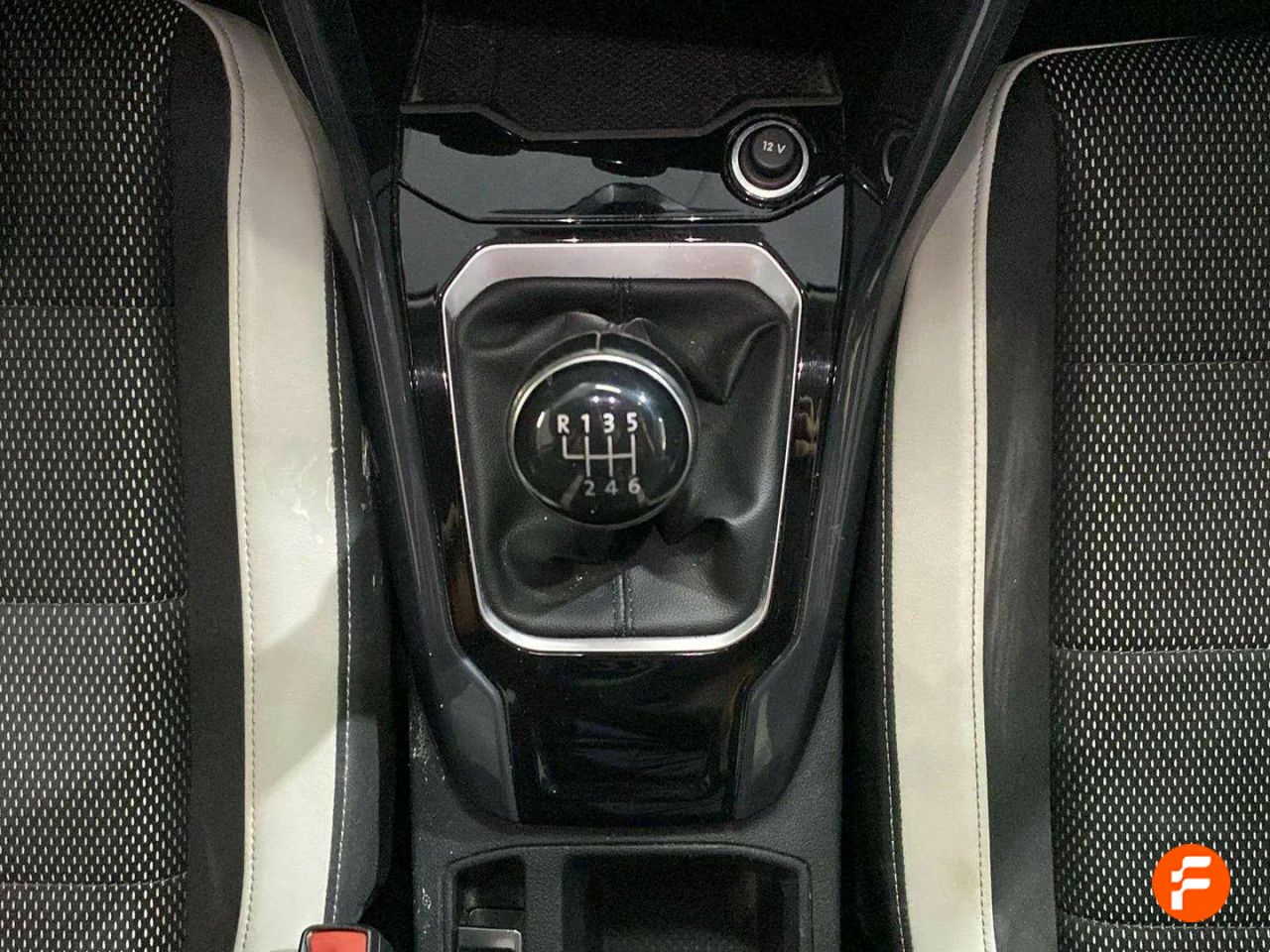 Foto Volkswagen T-Roc 18