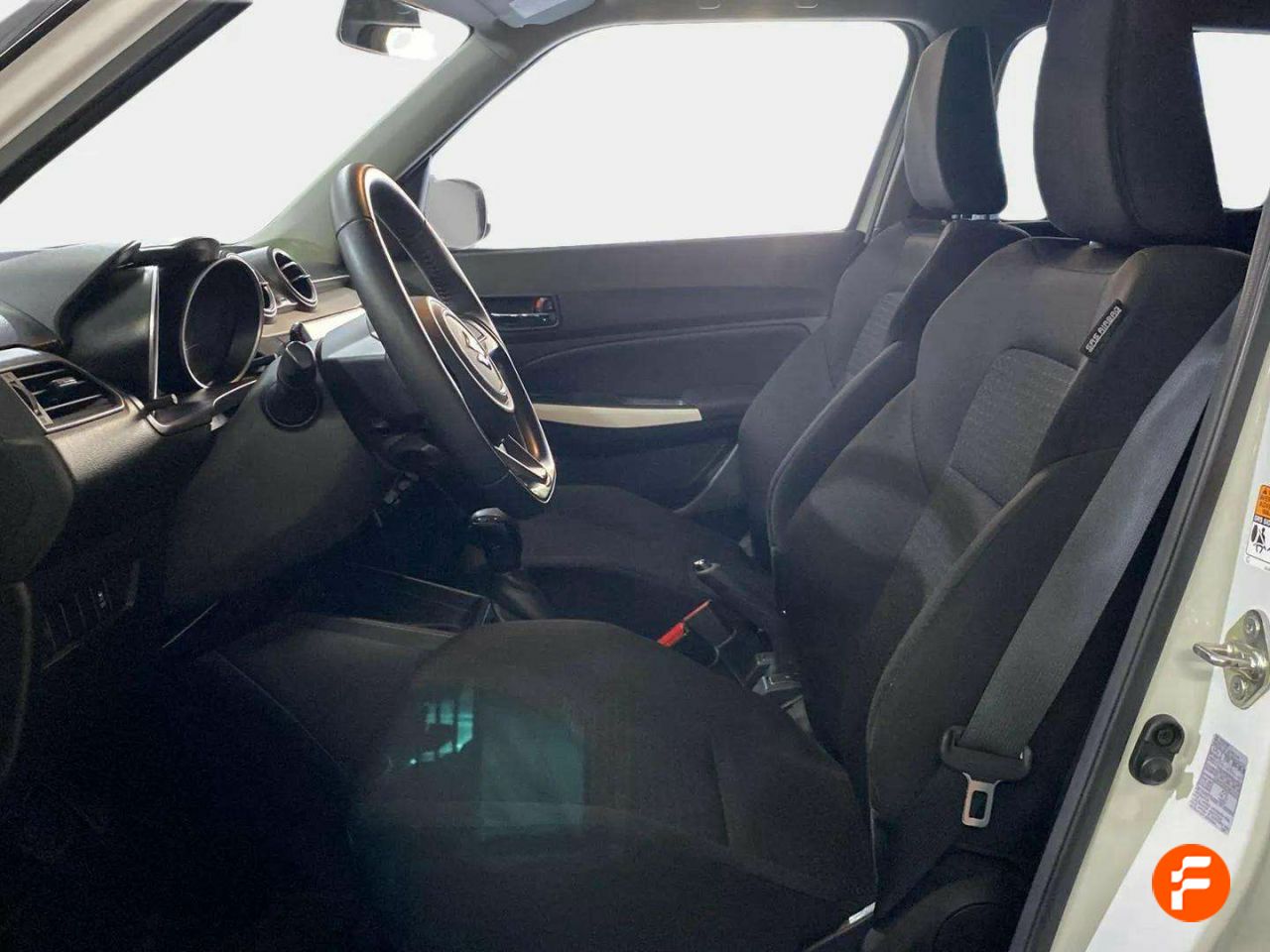Foto Suzuki Swift 11