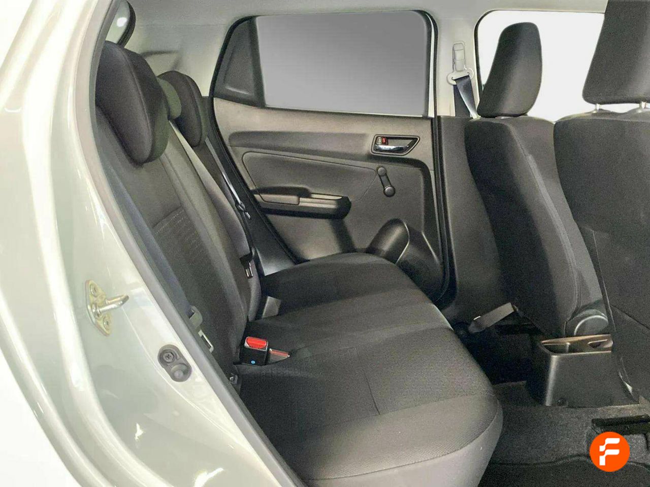 Foto Suzuki Swift 14
