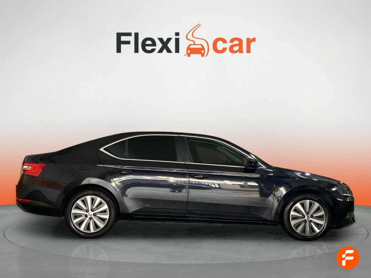 Foto Skoda Superb 9