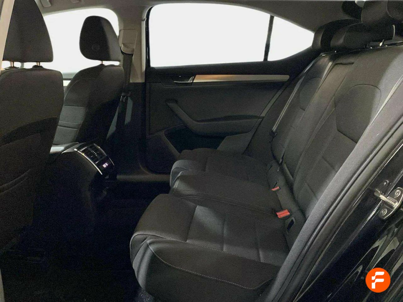 Foto Skoda Superb 12