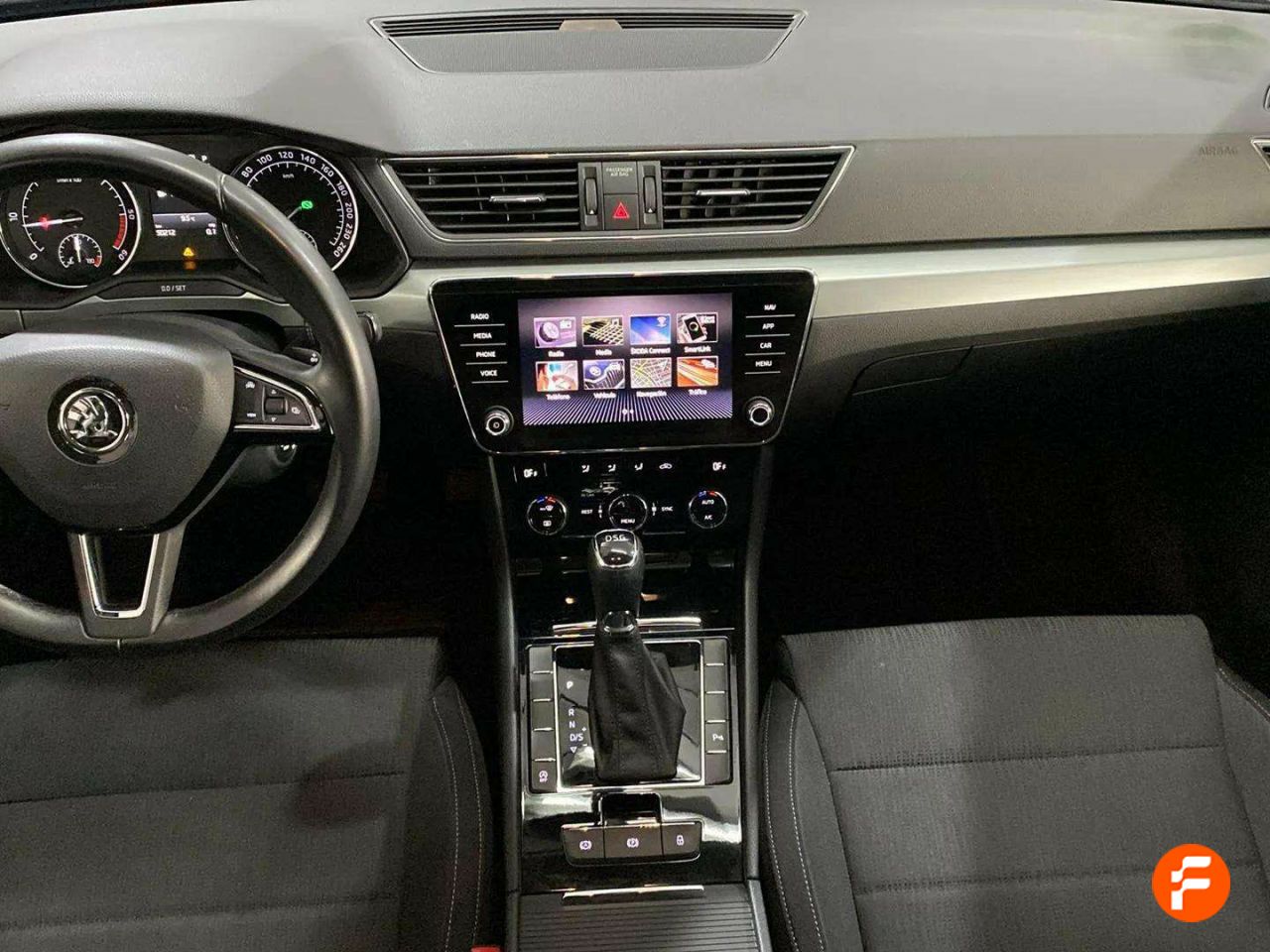 Foto Skoda Superb 15