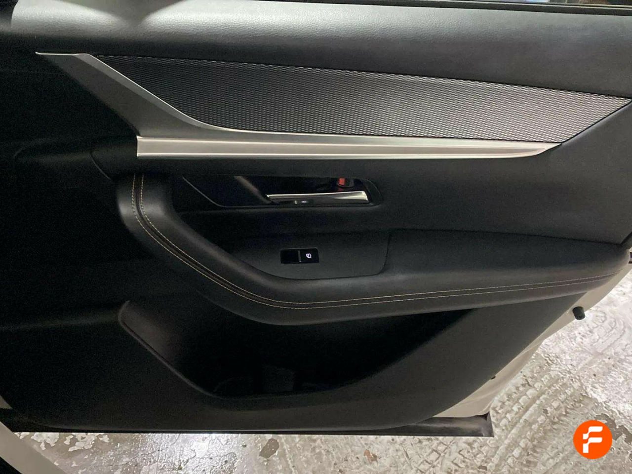 Foto Mazda CX-60 23