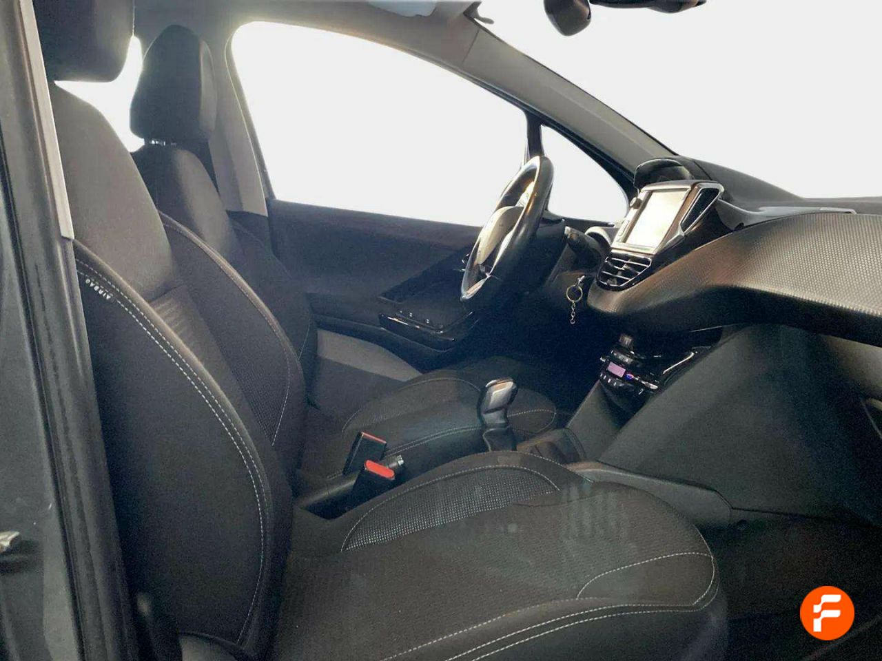 Foto Peugeot 208 13