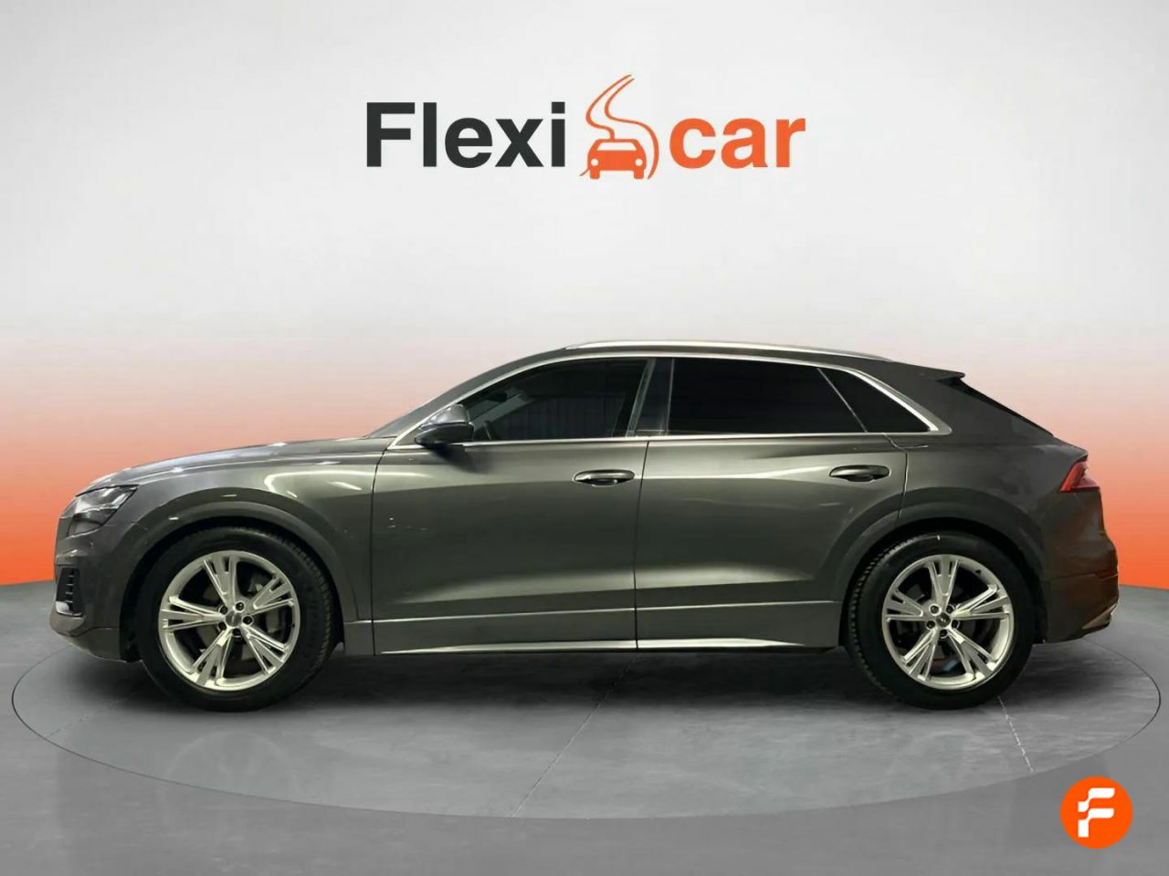 Foto Audi Q8 4