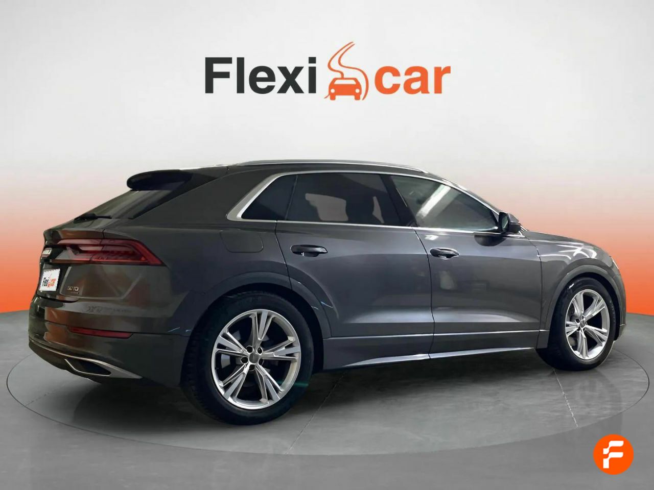 Foto Audi Q8 8
