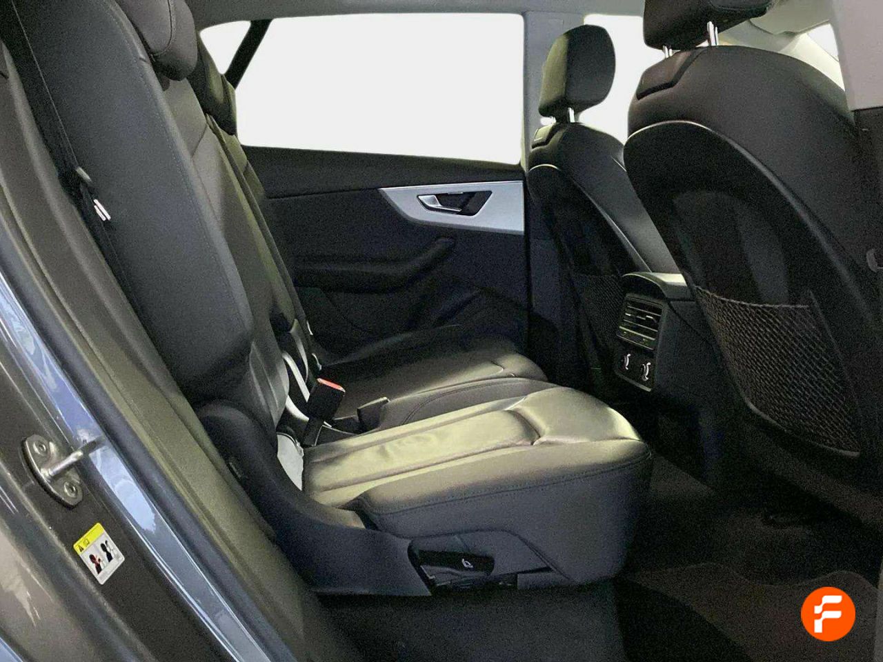 Foto Audi Q8 14