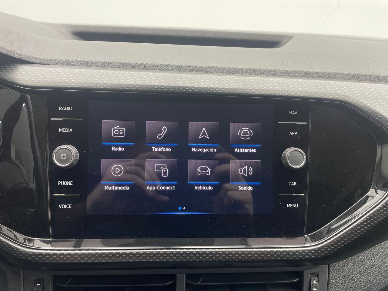 Foto Volkswagen T-Cross 17
