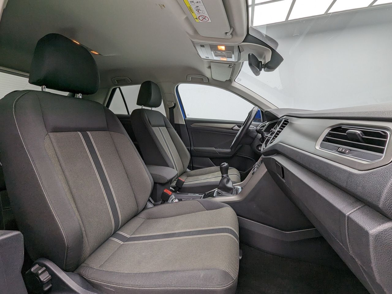 Foto Volkswagen T-Cross 11