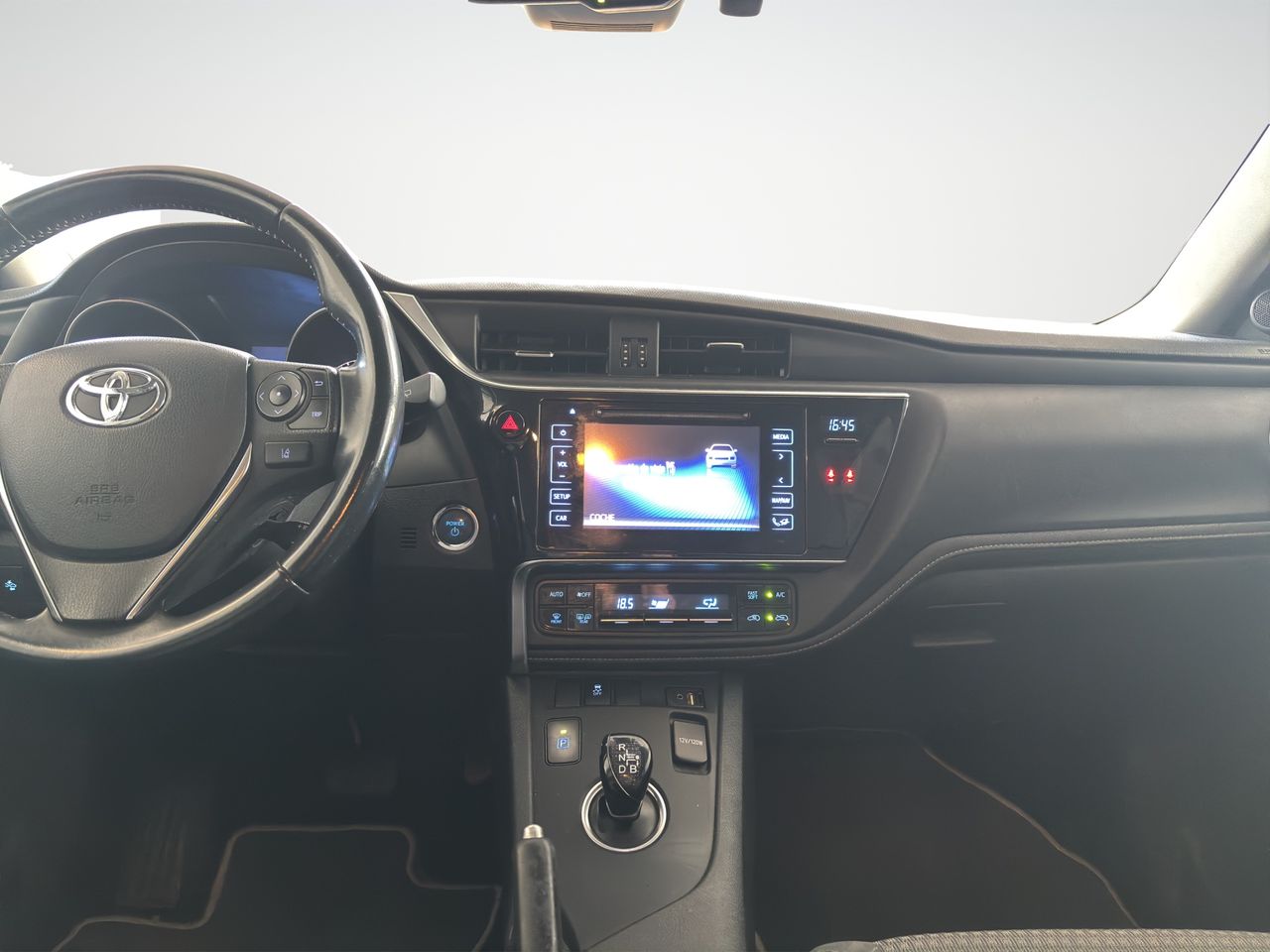 Foto Toyota Auris 14