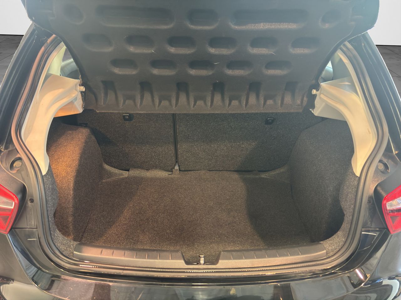 Foto Seat Ibiza 15