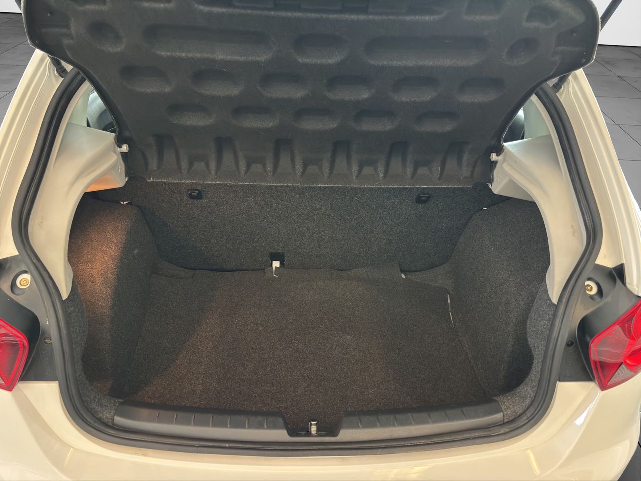 Foto Seat Ibiza 15