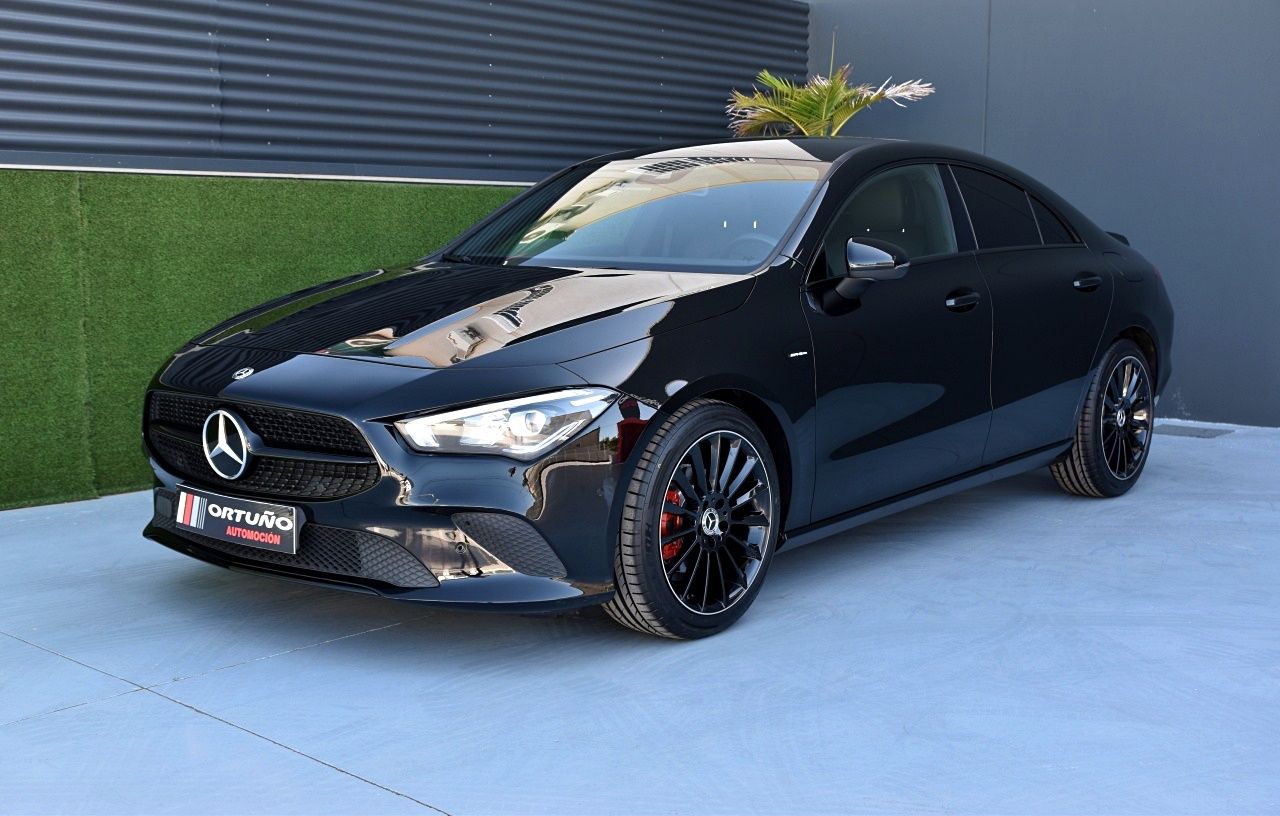 Foto Mercedes-Benz Clase CLA 27