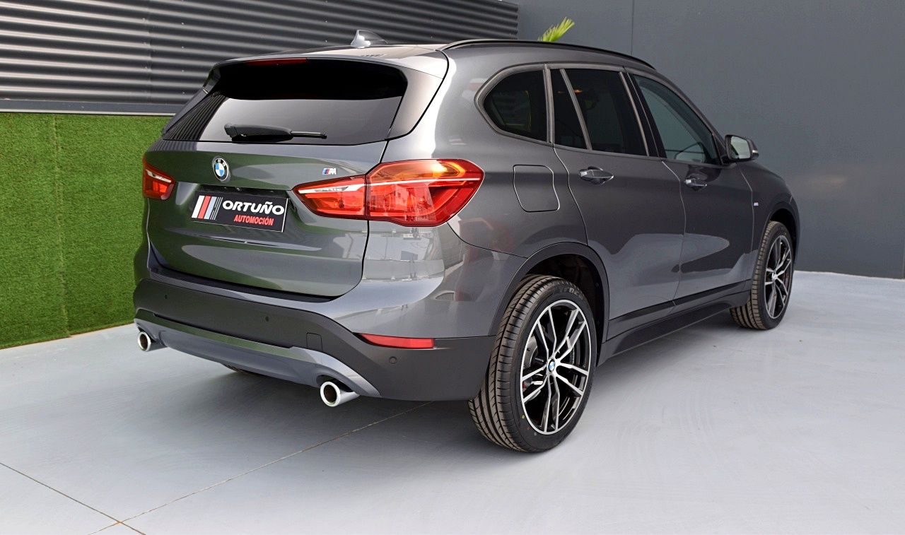 Foto BMW X1 30