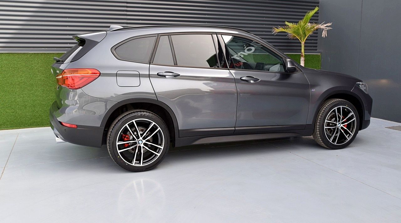 Foto BMW X1 32