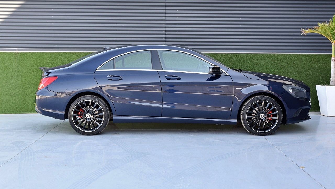 Foto Mercedes-Benz Clase CLA 4