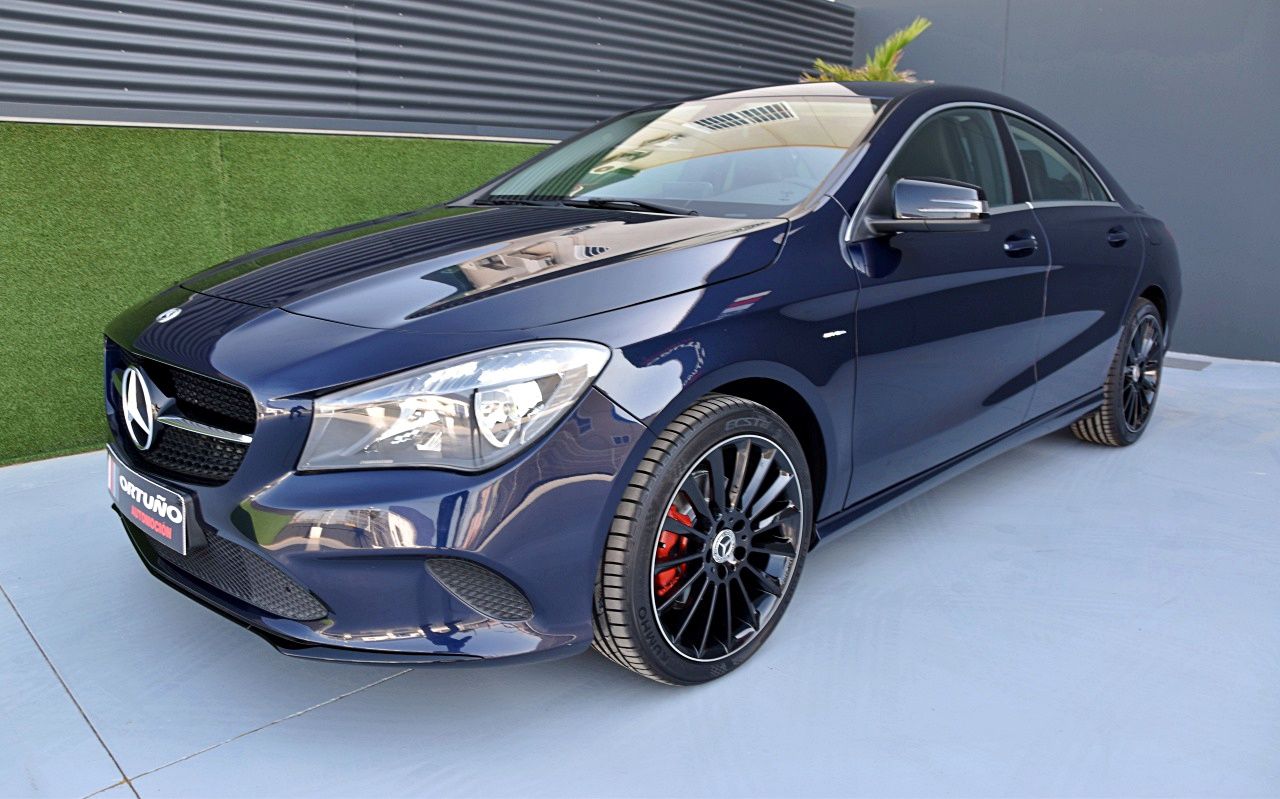 Foto Mercedes-Benz Clase CLA 21