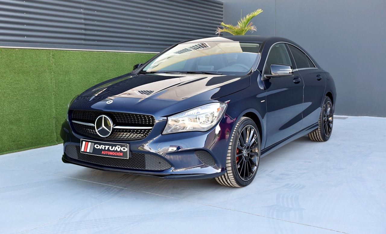 Foto Mercedes-Benz Clase CLA 14