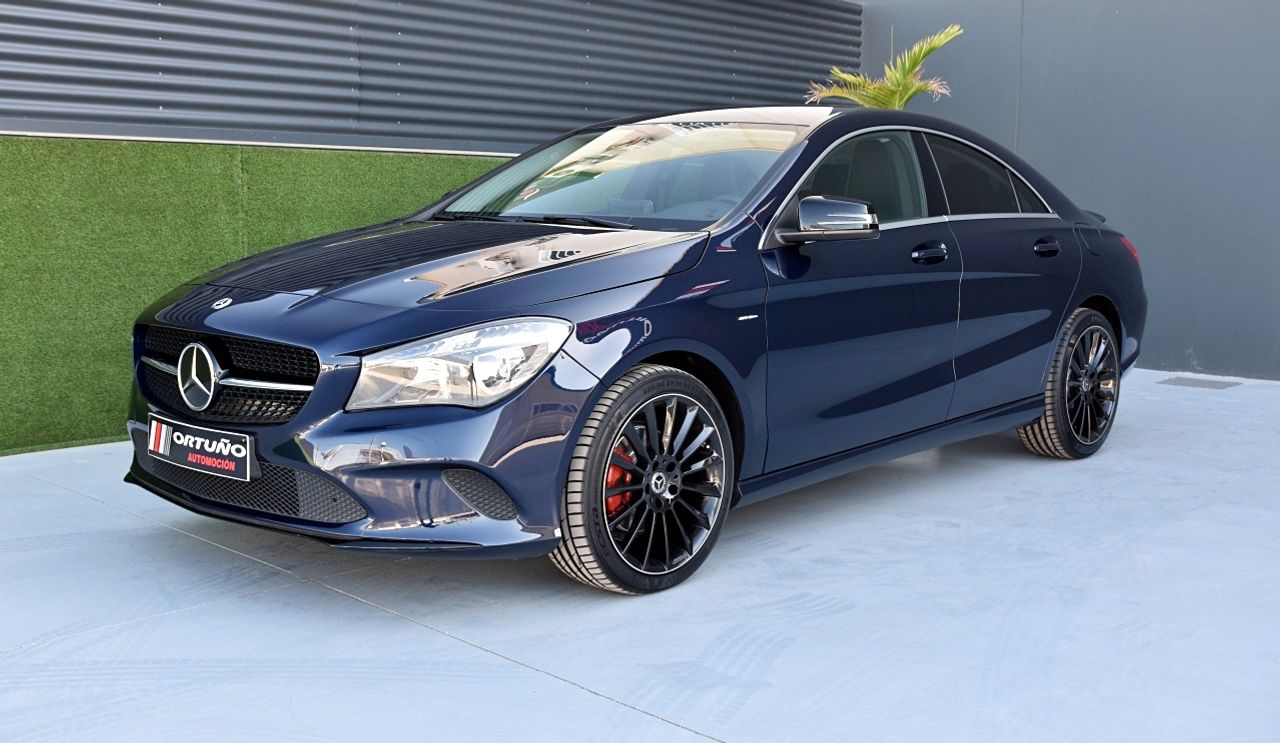 Foto Mercedes-Benz Clase CLA 16