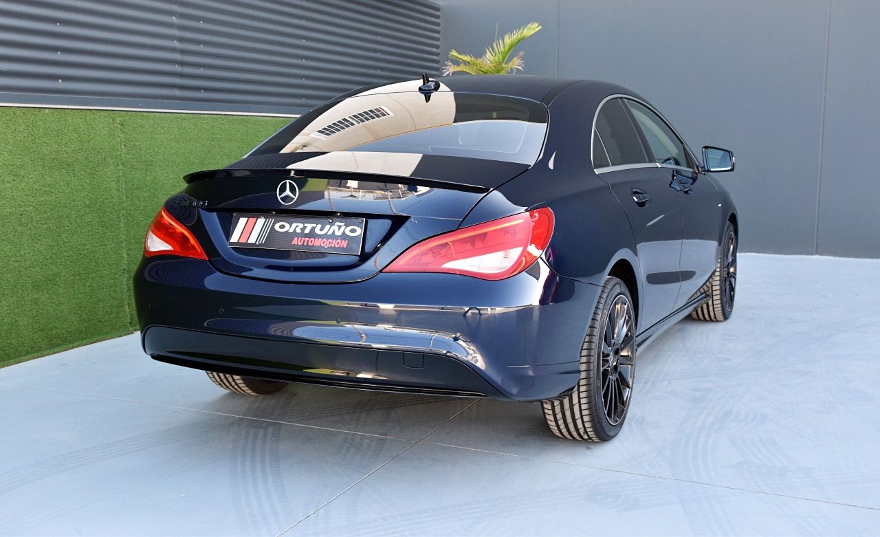 Foto Mercedes-Benz Clase CLA 25