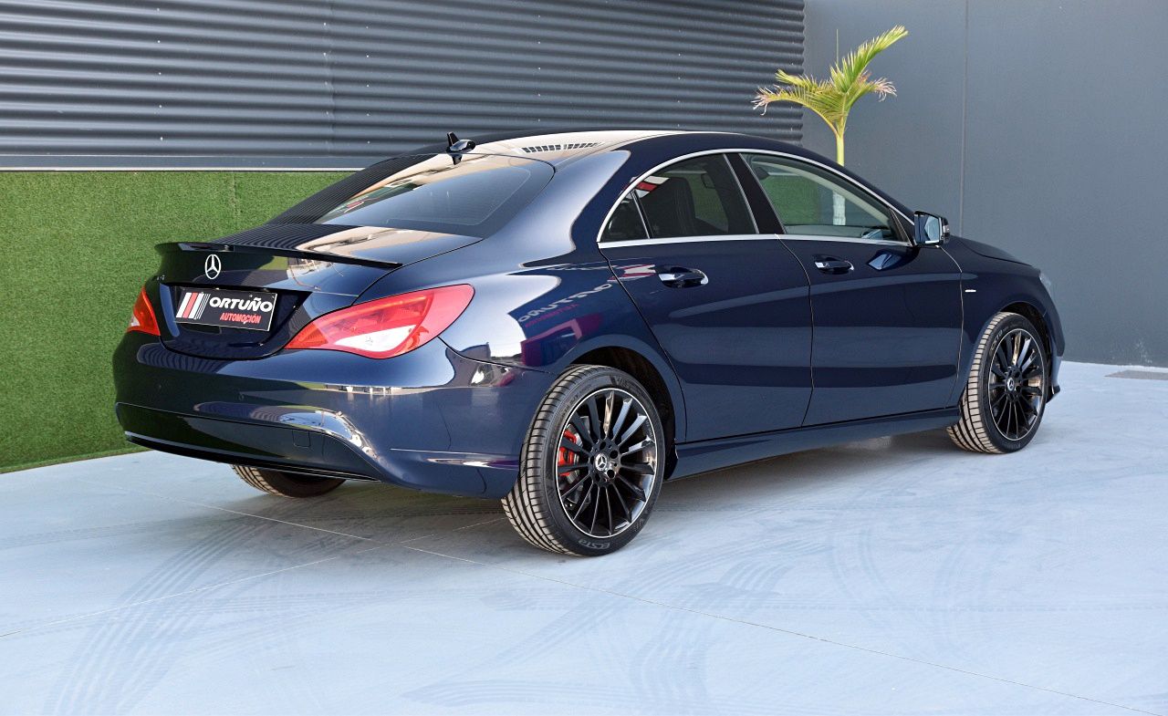 Foto Mercedes-Benz Clase CLA 31