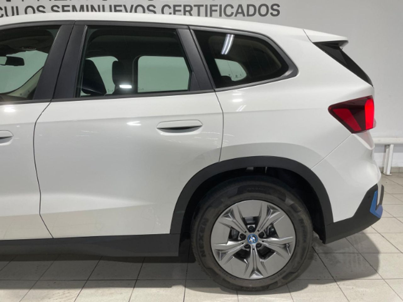 Foto BMW iX1 14