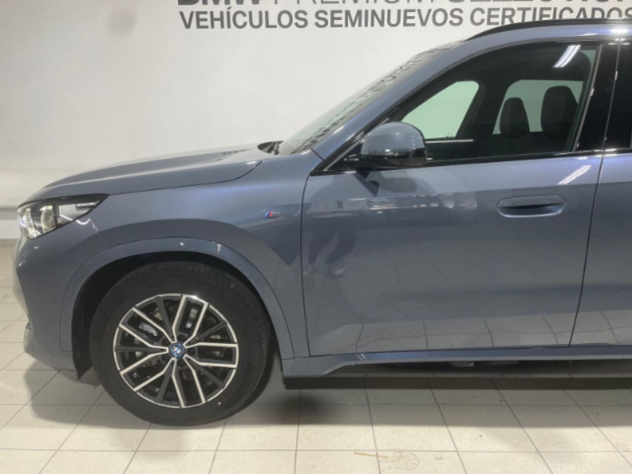 Foto BMW iX1 13