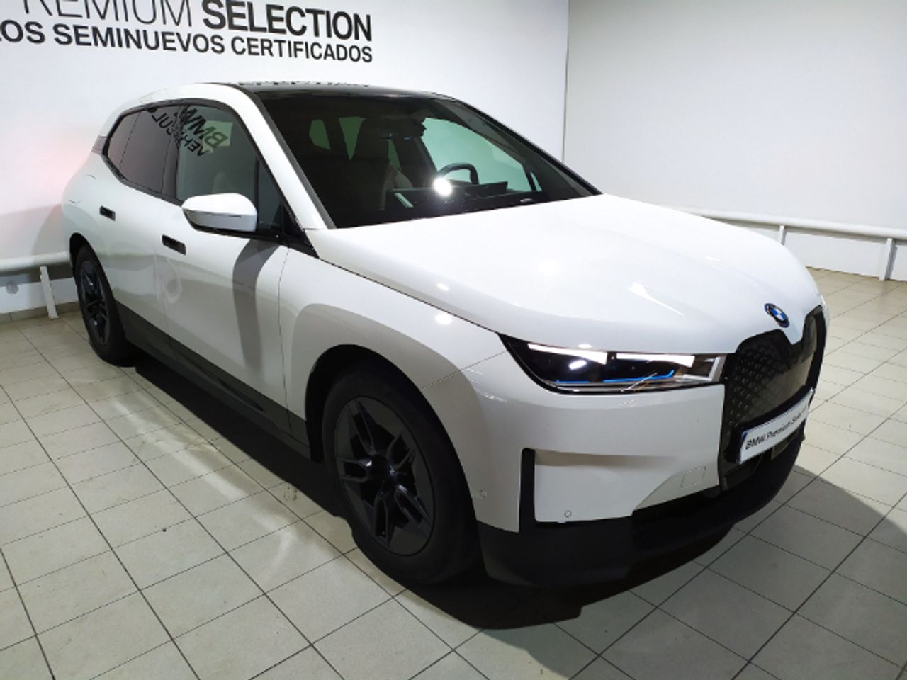 Foto BMW iX3 11