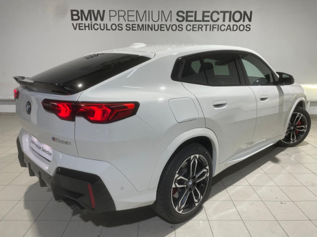 Foto BMW X2 4