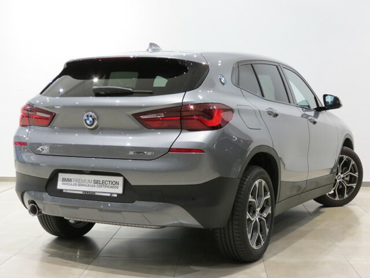 Foto BMW X2 4