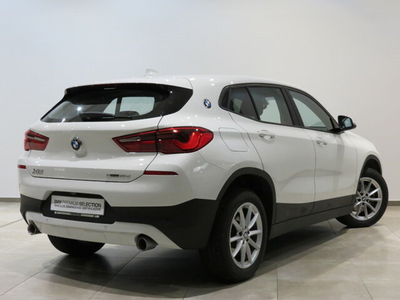 Foto BMW X2 4