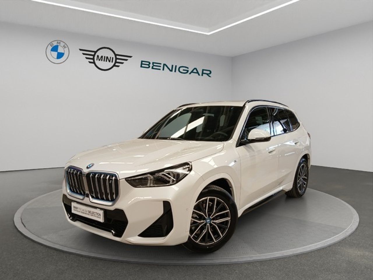 Foto BMW iX1 1