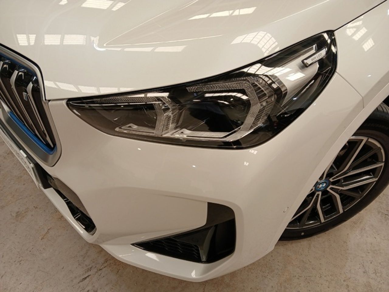 Foto BMW iX1 6