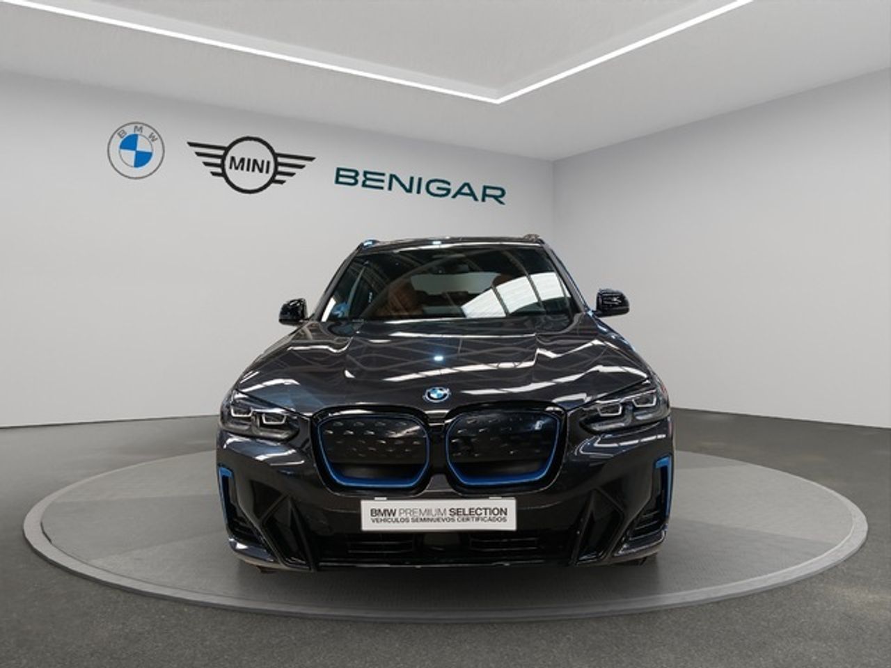 Foto BMW iX3 2