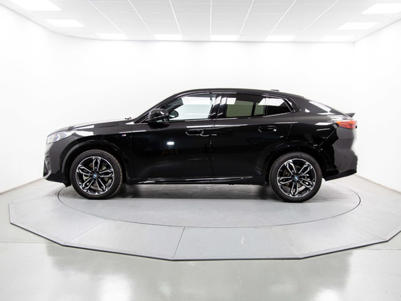 Foto BMW X2 3