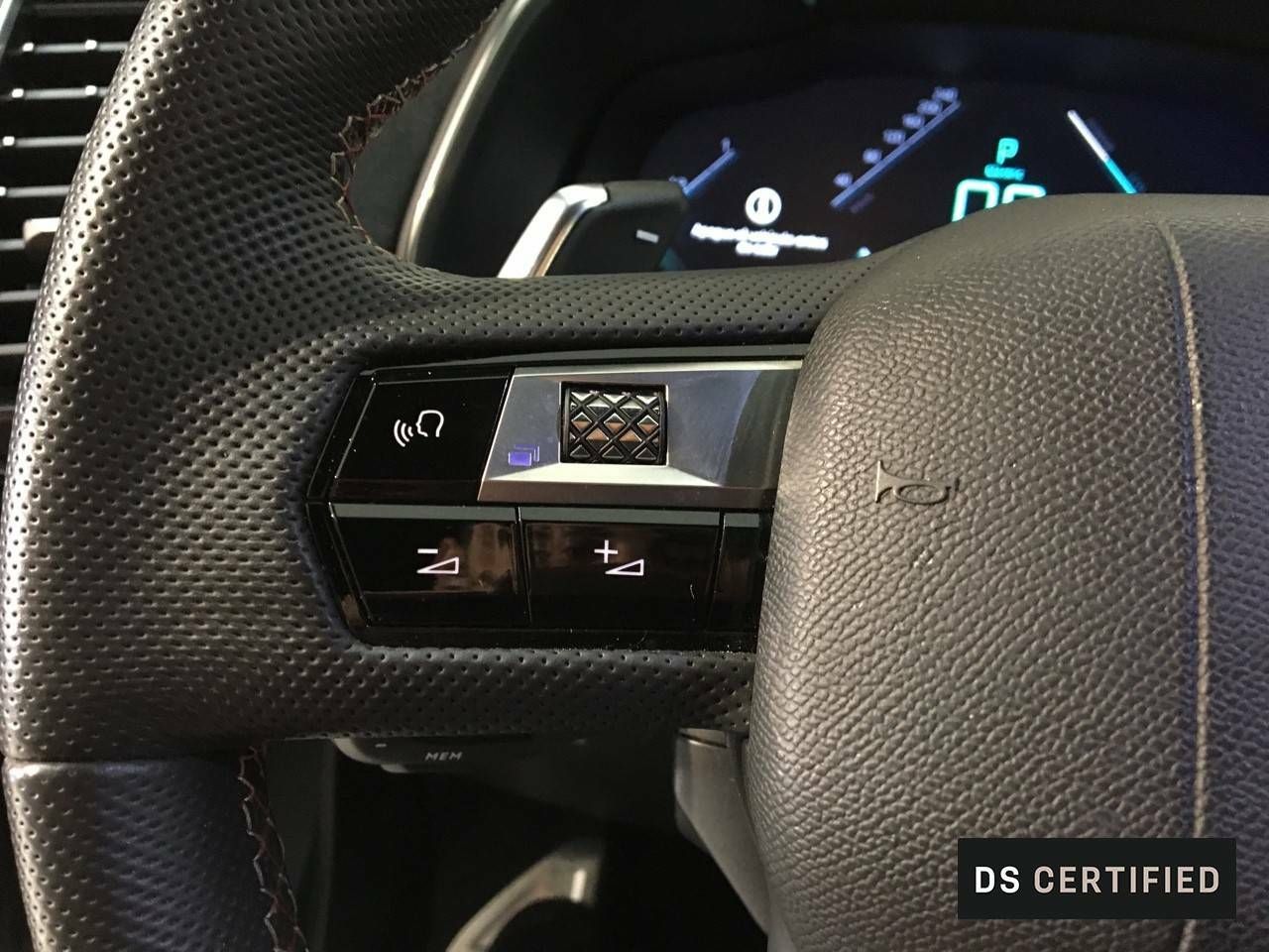 Foto DS Automobiles DS 7 18