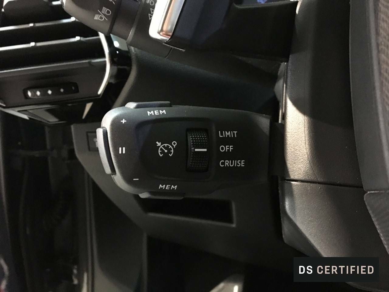 Foto DS Automobiles DS 7 21