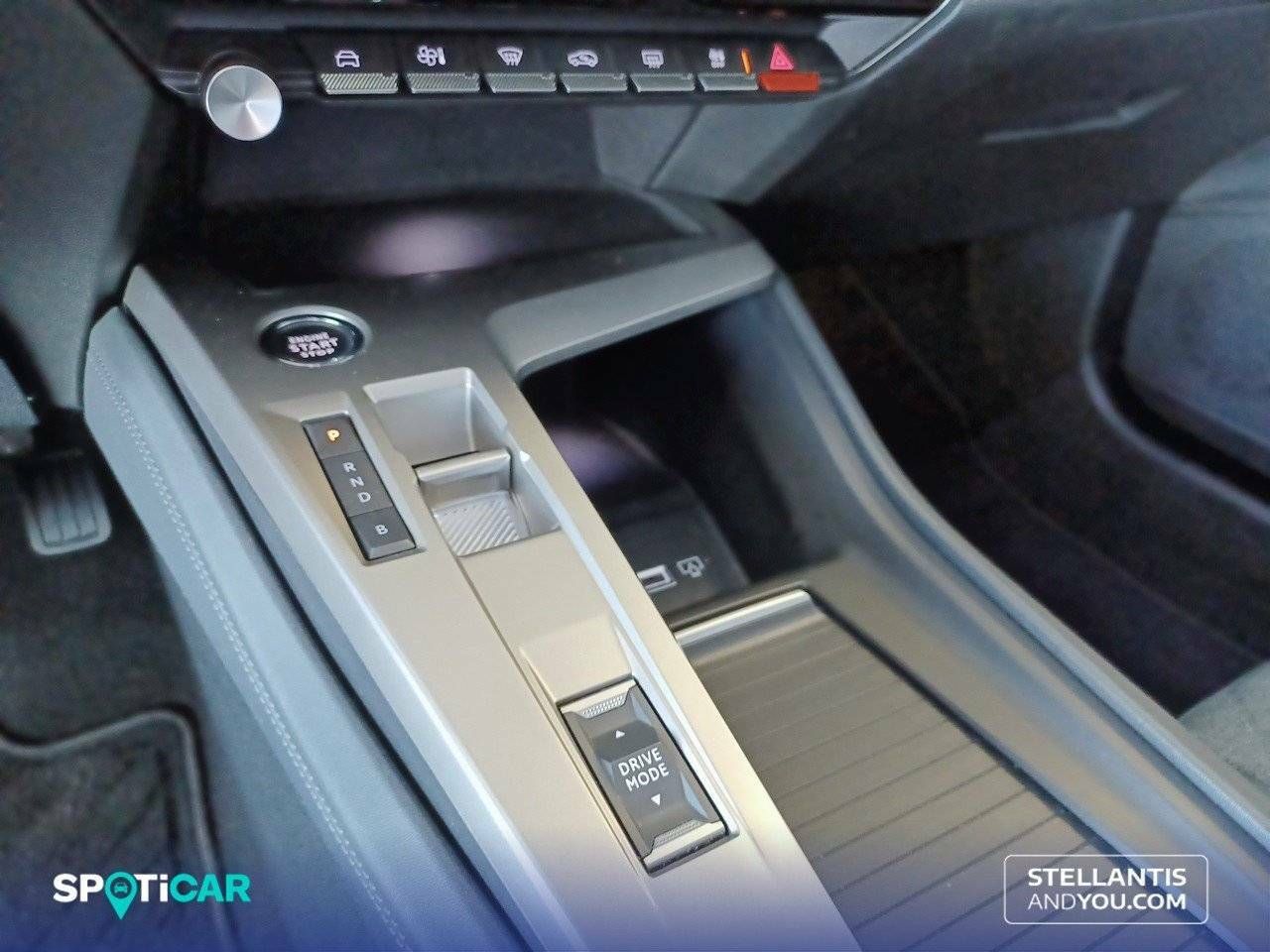 Foto Peugeot 408 15