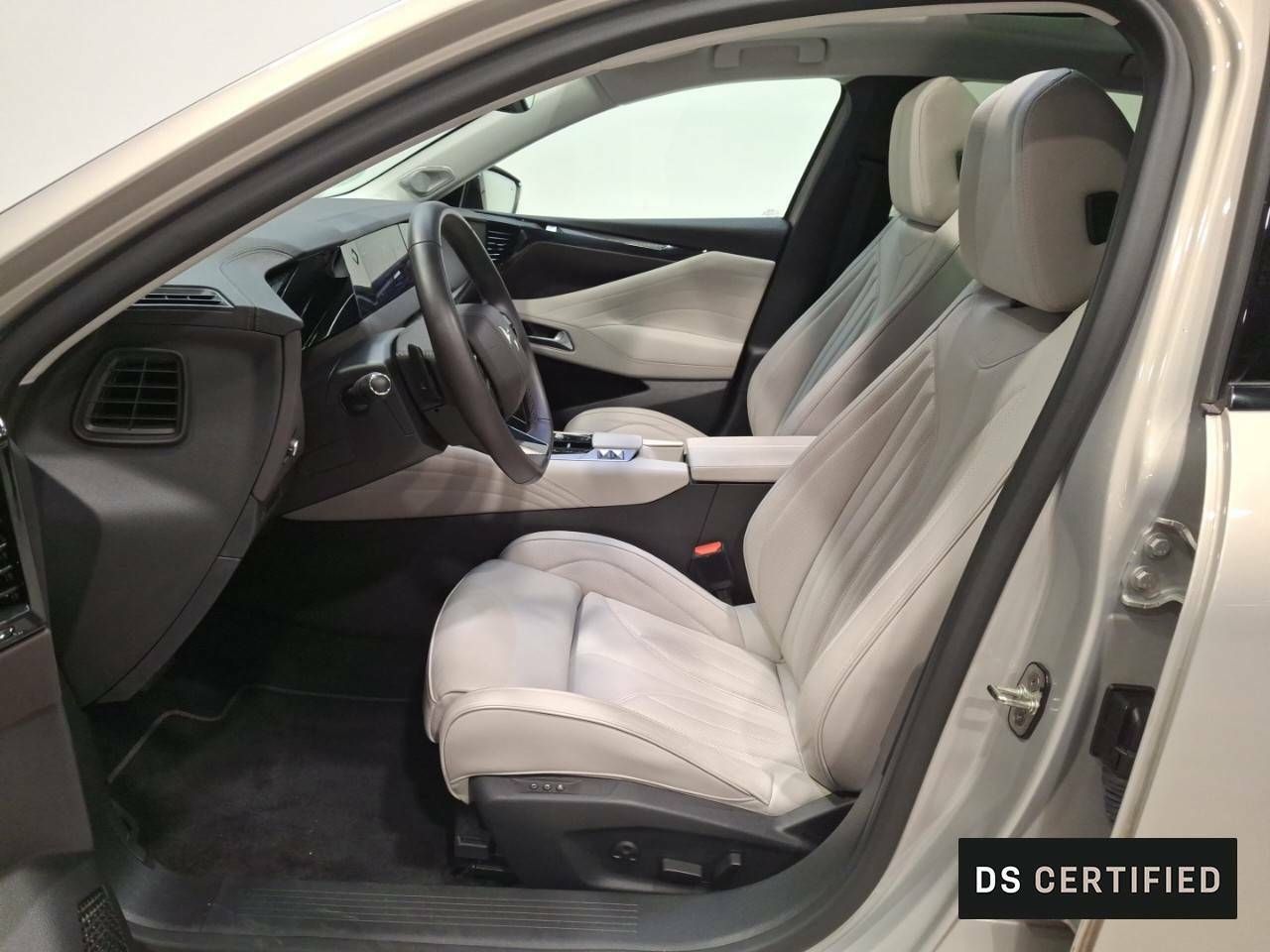 Foto DS Automobiles DS 4 9