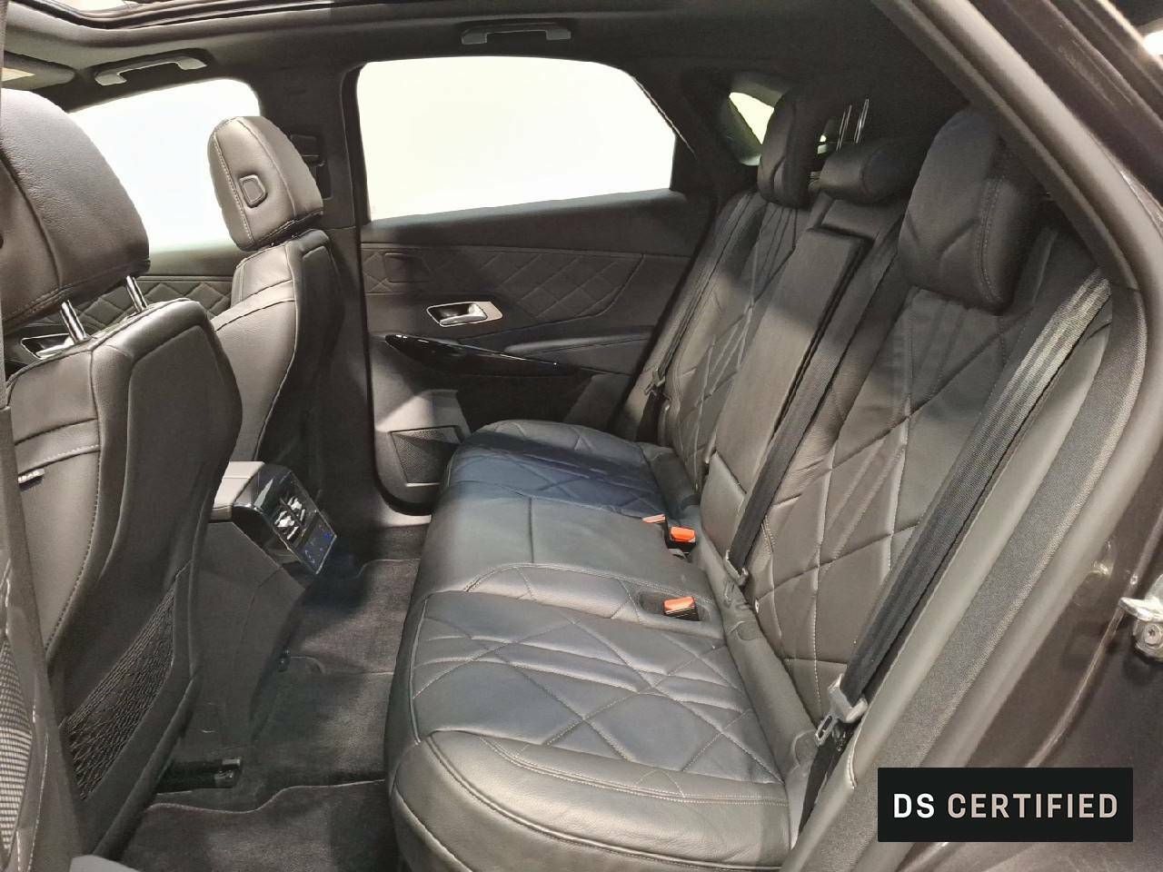 Foto DS Automobiles DS 7 10