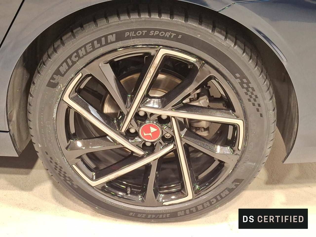 Foto DS Automobiles DS 9 11