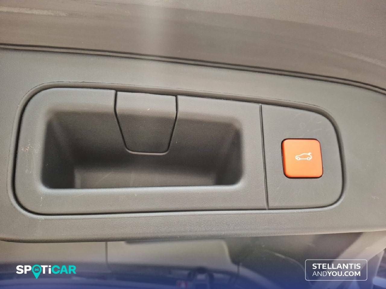 Foto Citroën C5 X 23