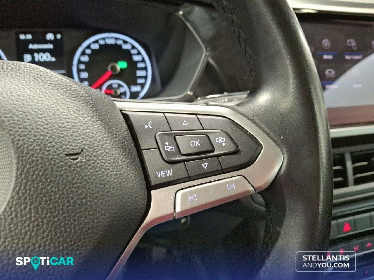 Foto Volkswagen T-Cross 14