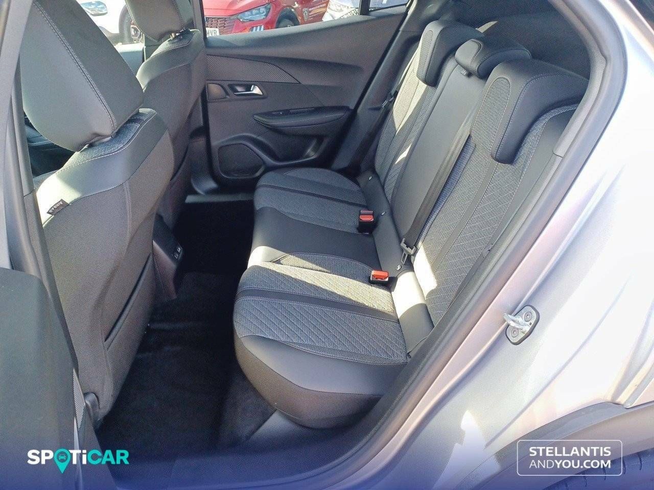 Foto Peugeot 2008 10