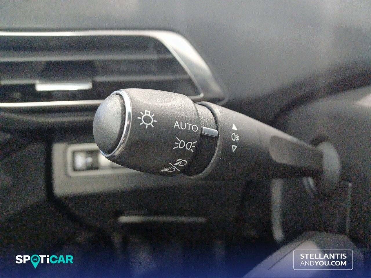 Foto Peugeot 3008 23