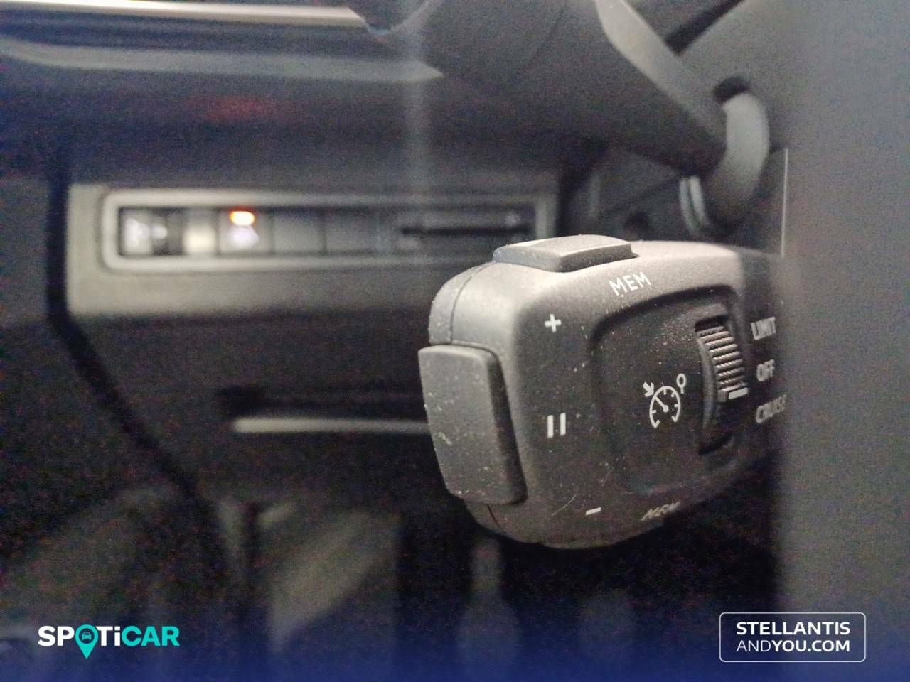 Foto Peugeot 3008 24