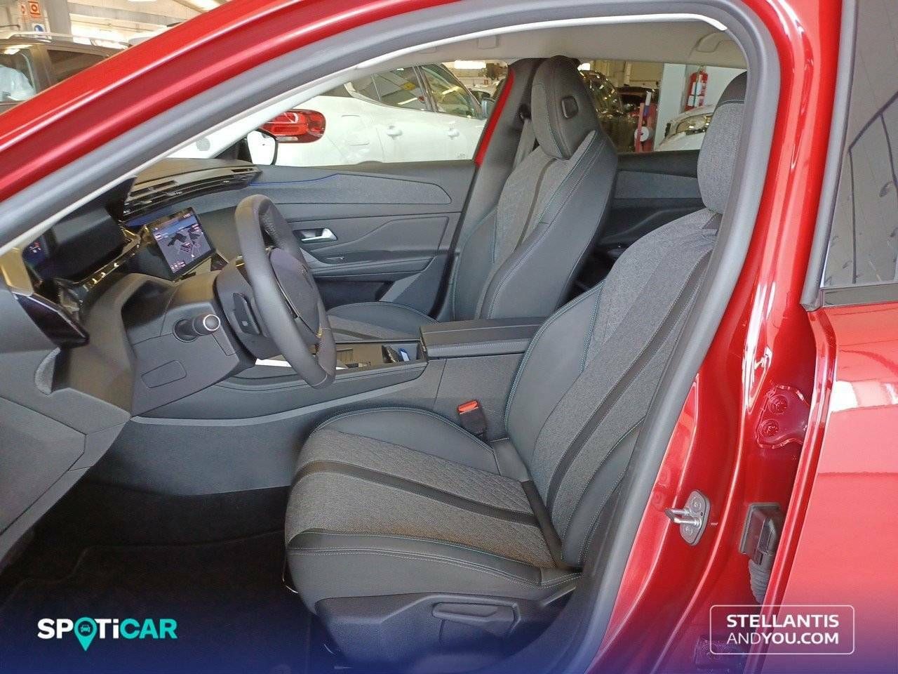 Foto Peugeot 408 9