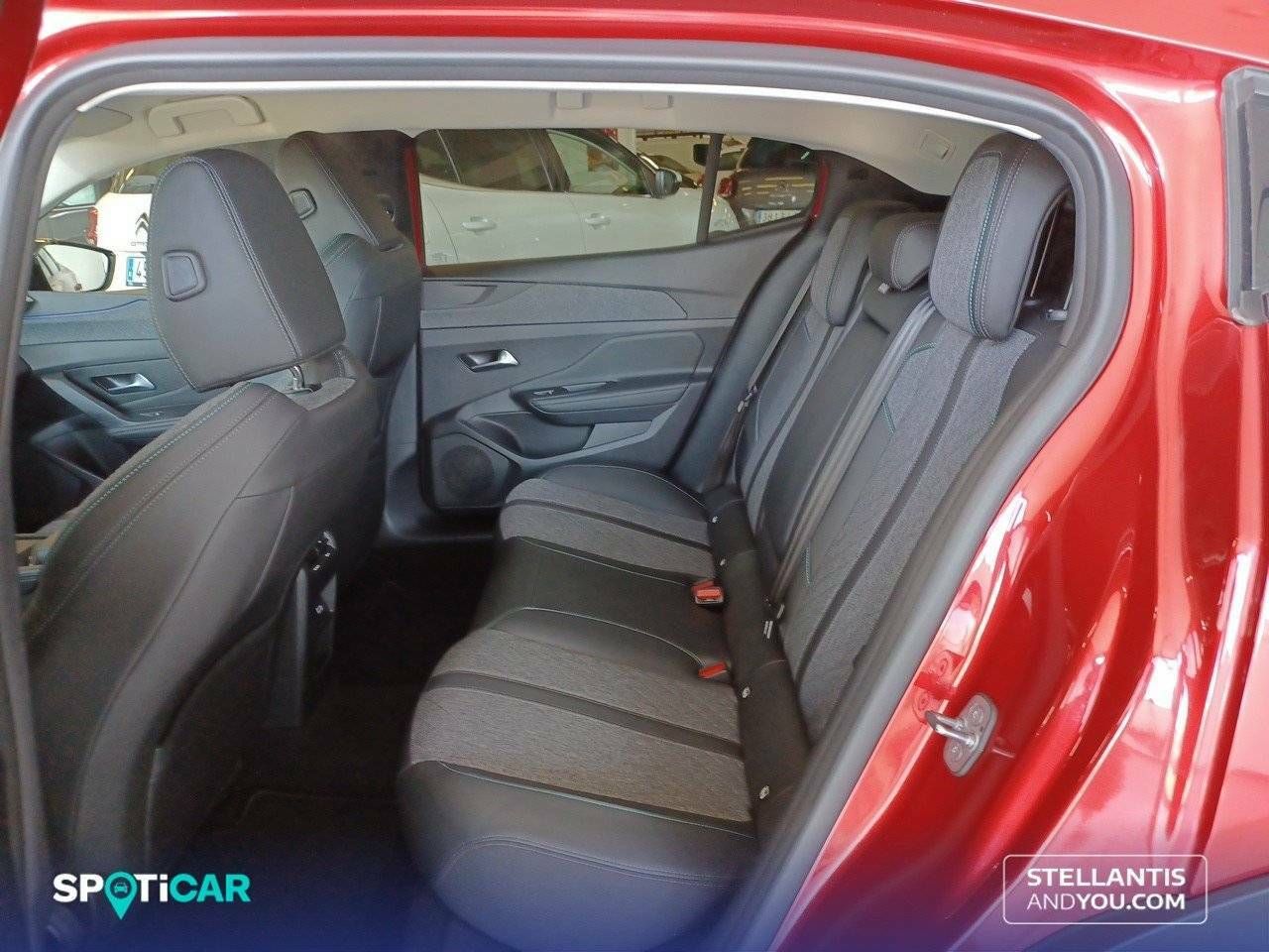 Foto Peugeot 408 10