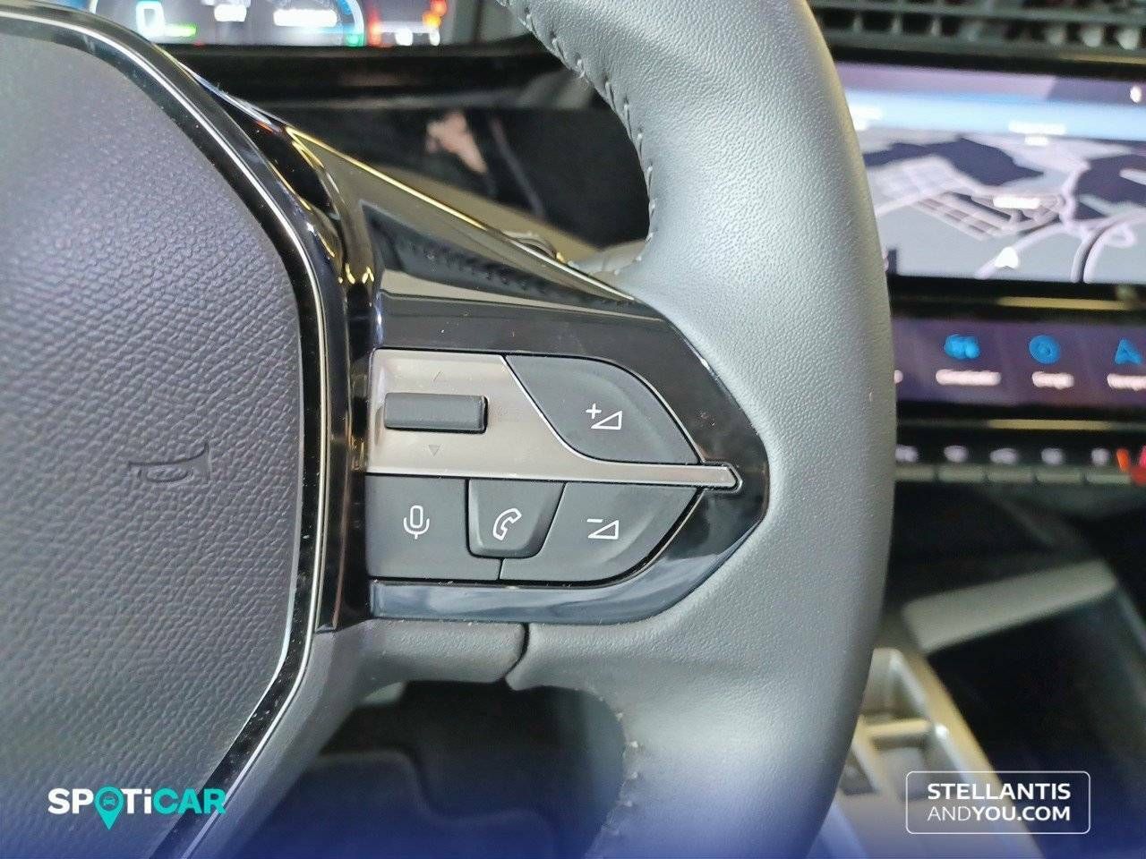 Foto Peugeot 408 16