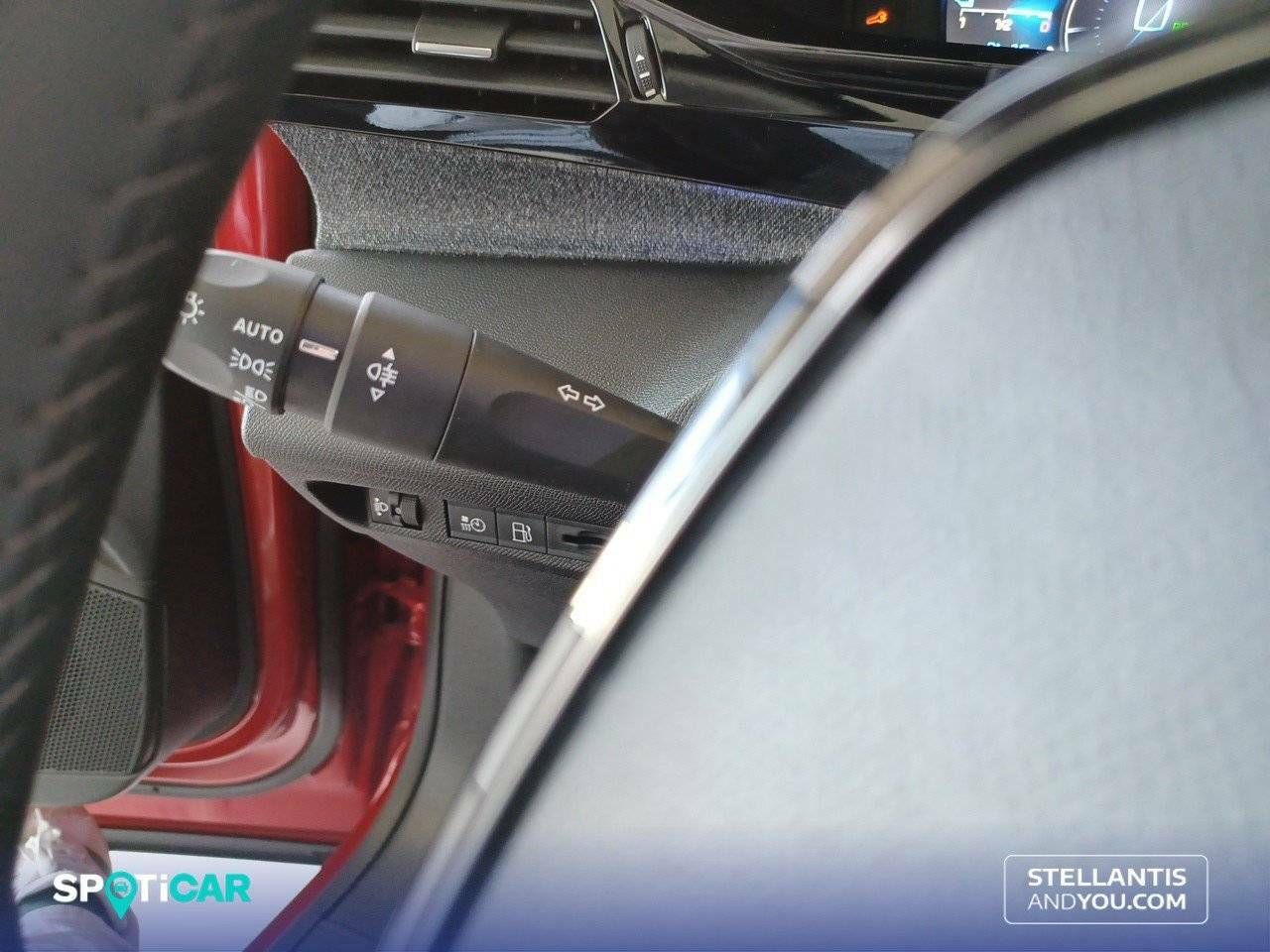 Foto Peugeot 408 18